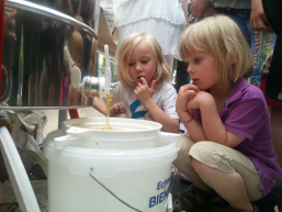 Schauschleudern Planetarium Kinder hemmer